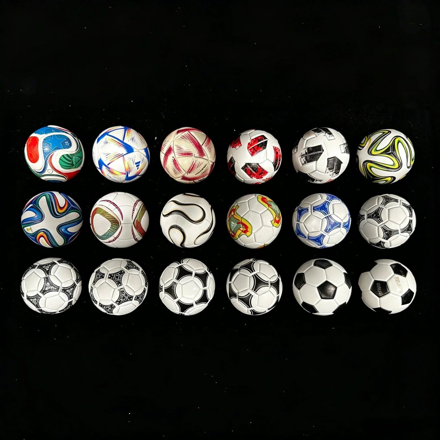 ⚽2026 World Cup Sale🔥 Up to 49% OFF! - 🏆 Handcrafted Mini Soccer Ball Collection (1970–2026)